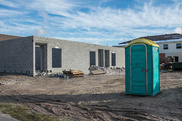 Porta potty delivery and setup in Sunset, LA